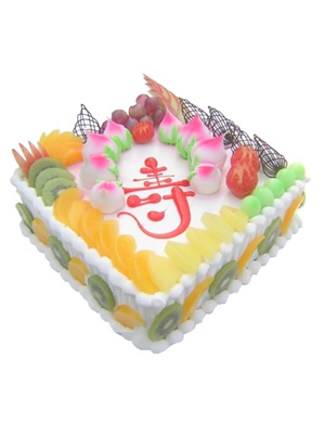 方形鲜奶水果蛋糕，时令水果装饰，水果围边